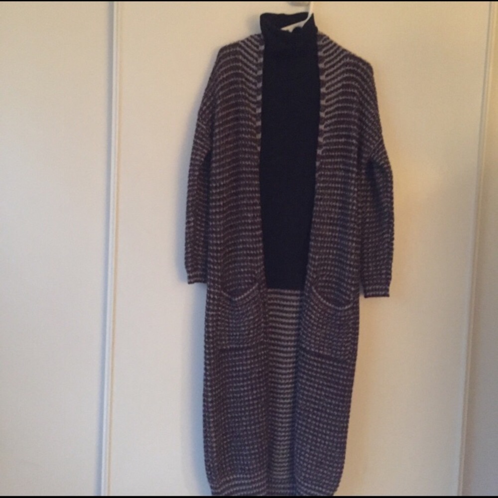 UO long burgundy/gray duster cardigan | Size XS/S
